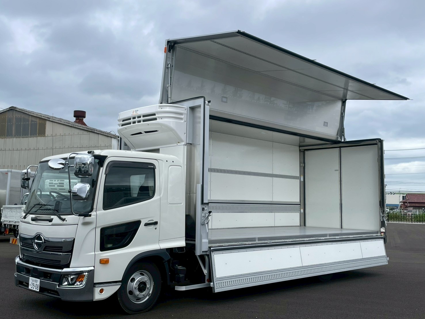 中古車販売