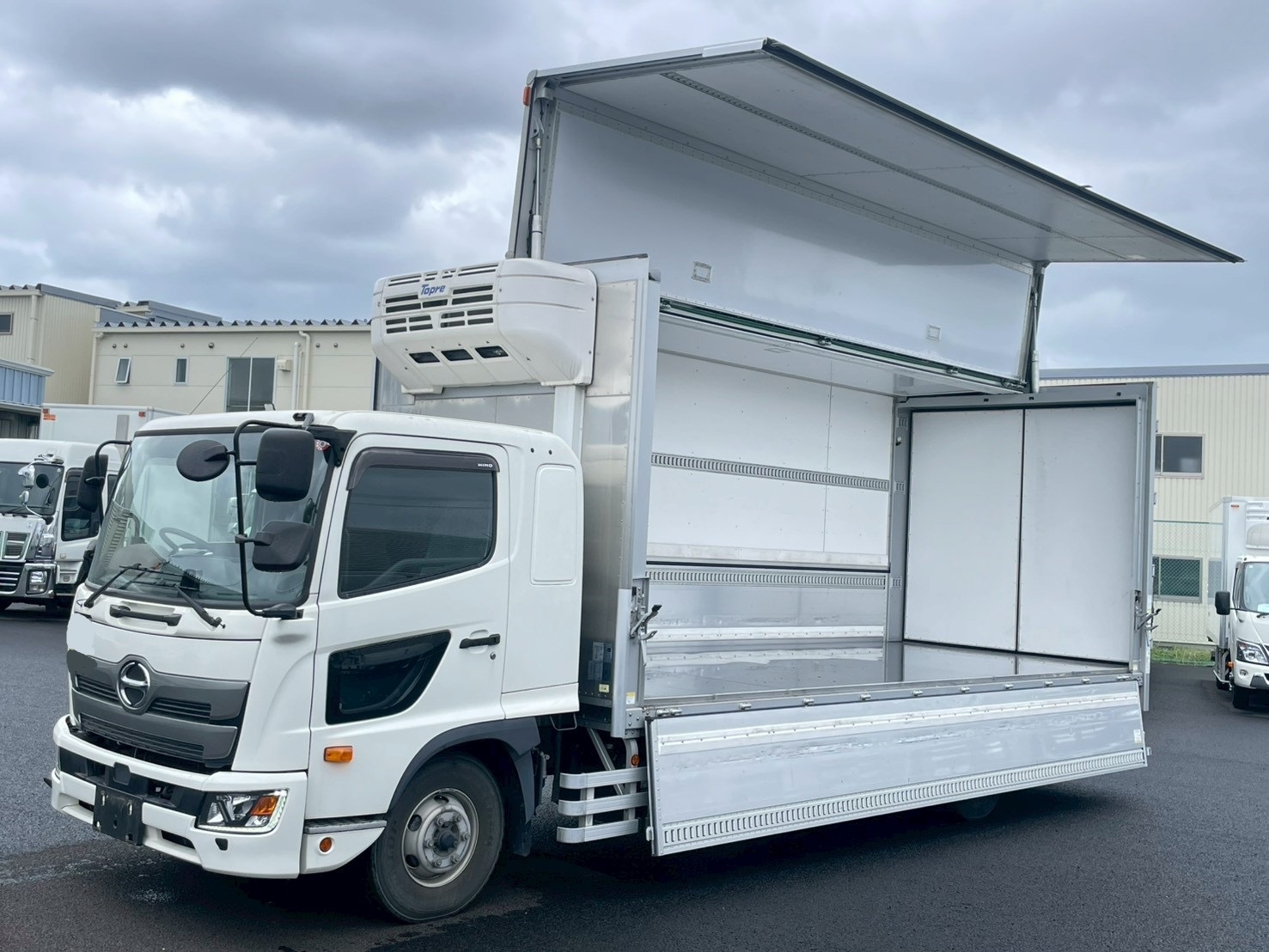 中古車販売