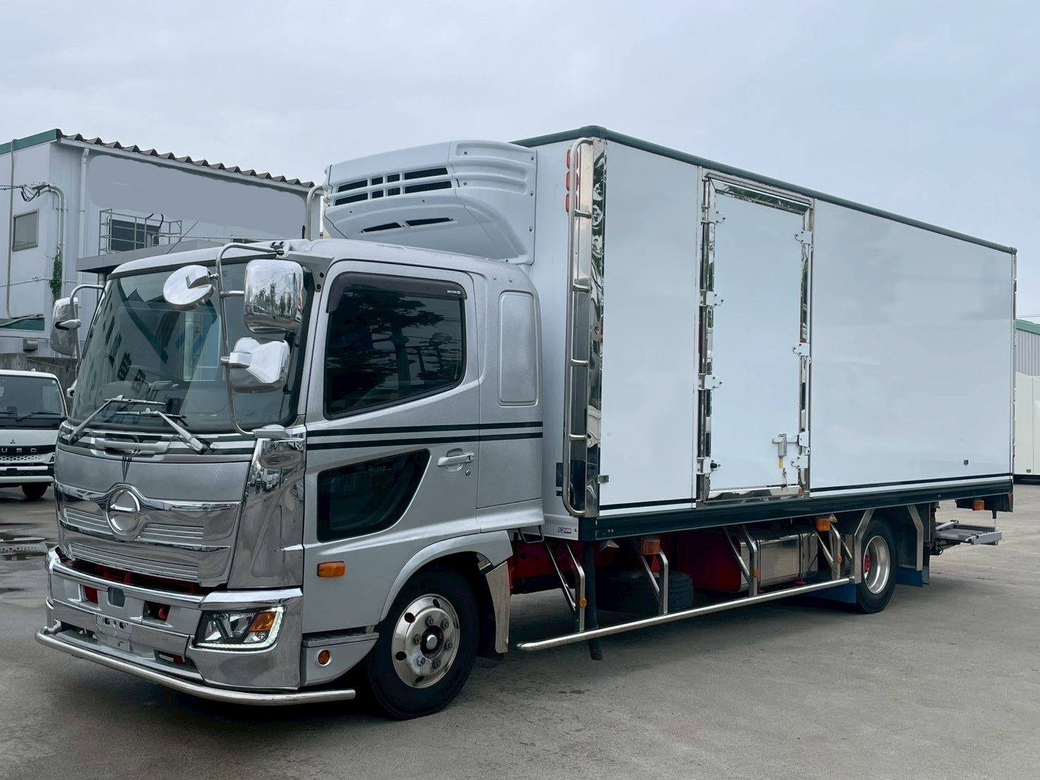 中古車販売