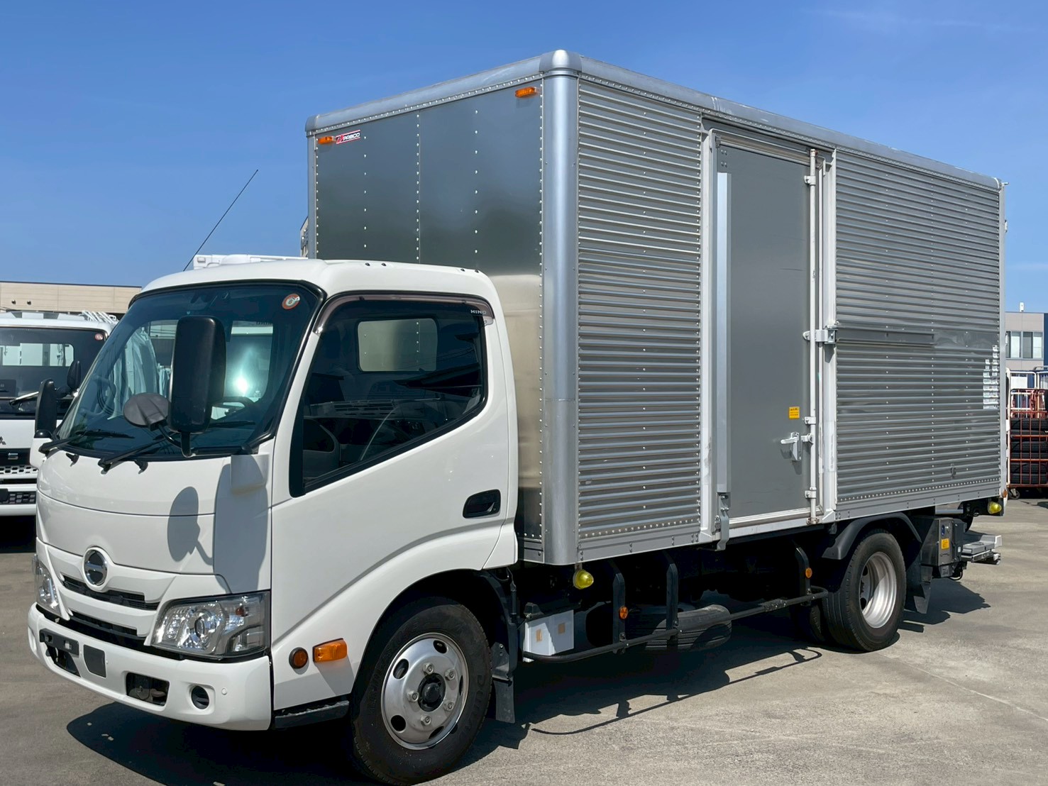 中古車販売