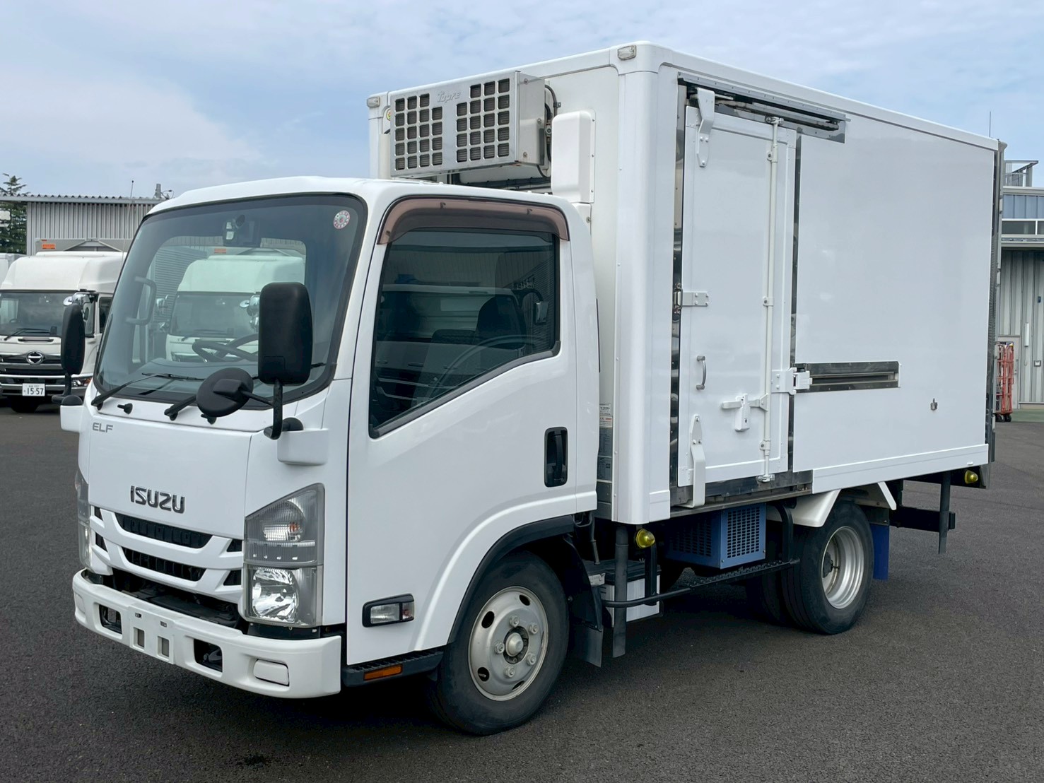 中古車販売