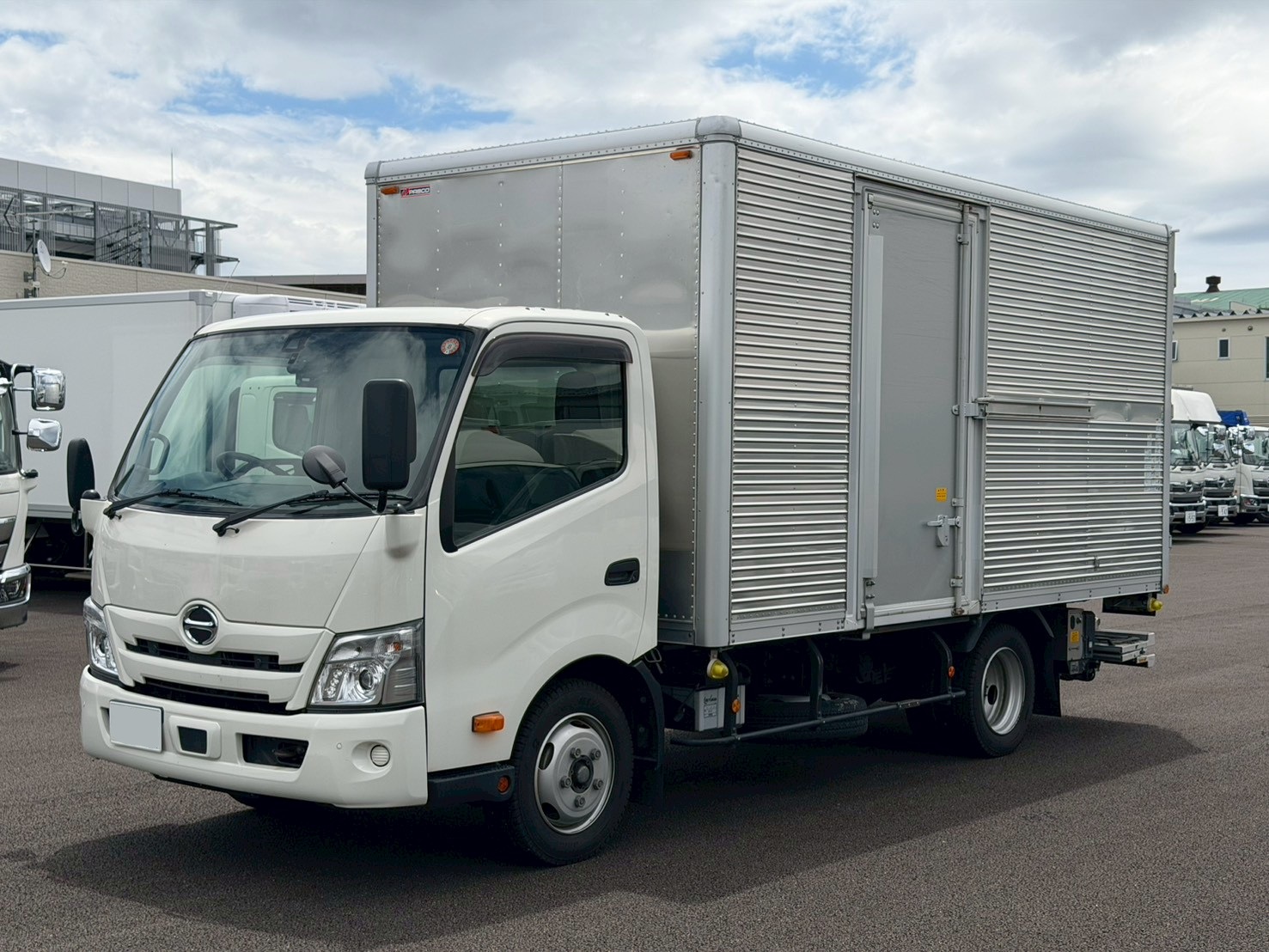 中古車販売