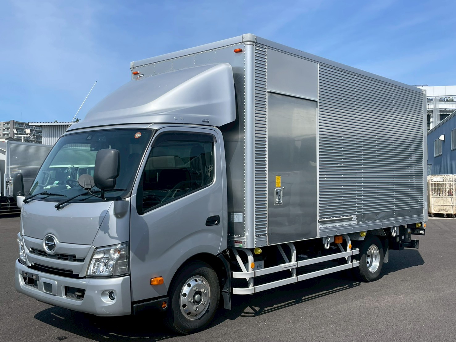 中古車販売