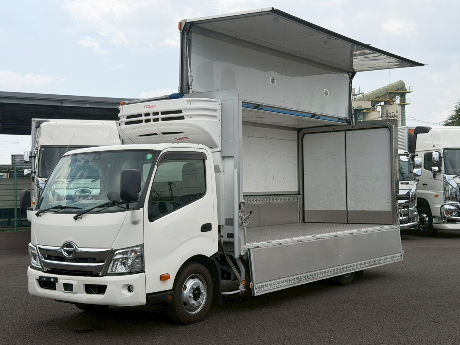 中古車販売