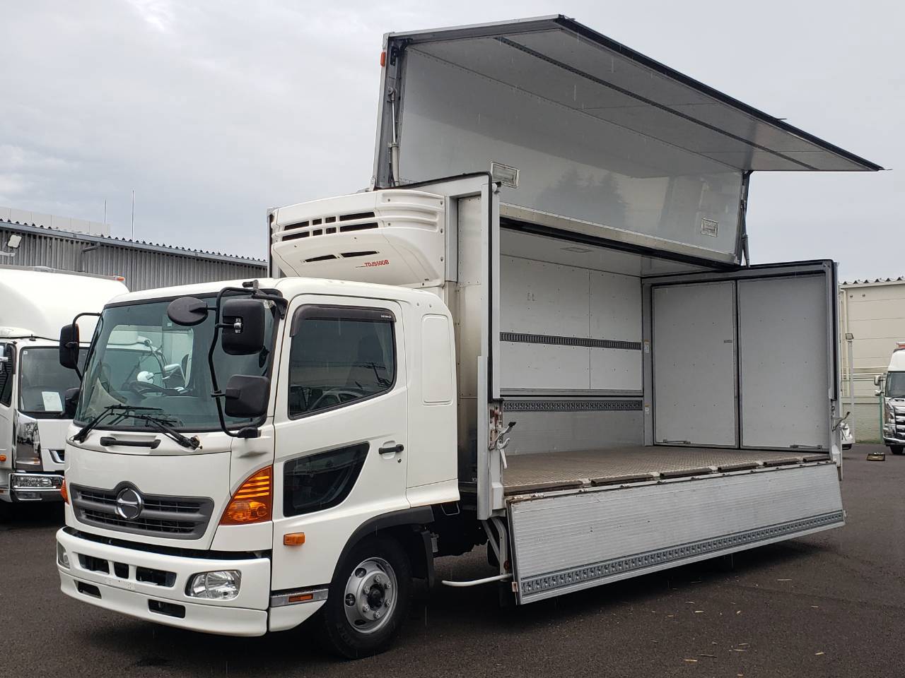 中古車販売